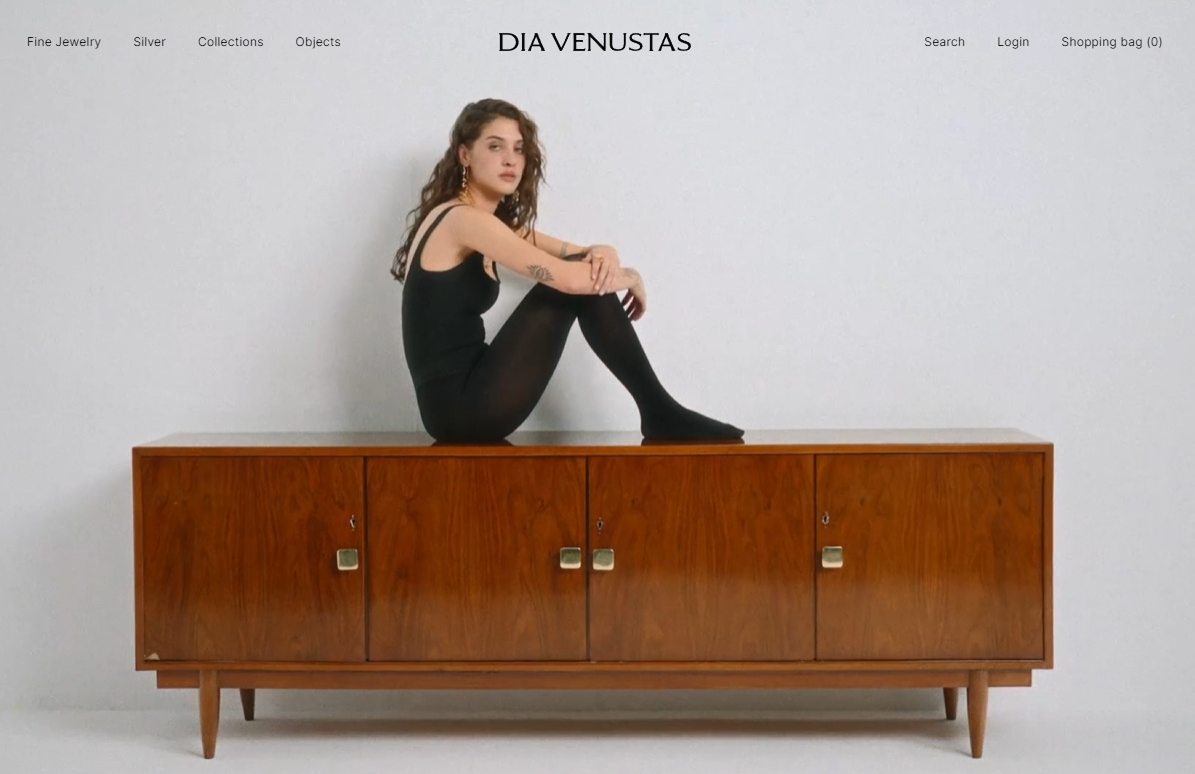 DIA VENUSTAS - Custom WooCommerce Tema